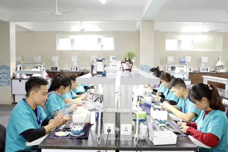 VU Gia Dental Laboratory: RAYSHAPE Digital Solution Achieves A Significant Reduction In Equipment And Material Costs!